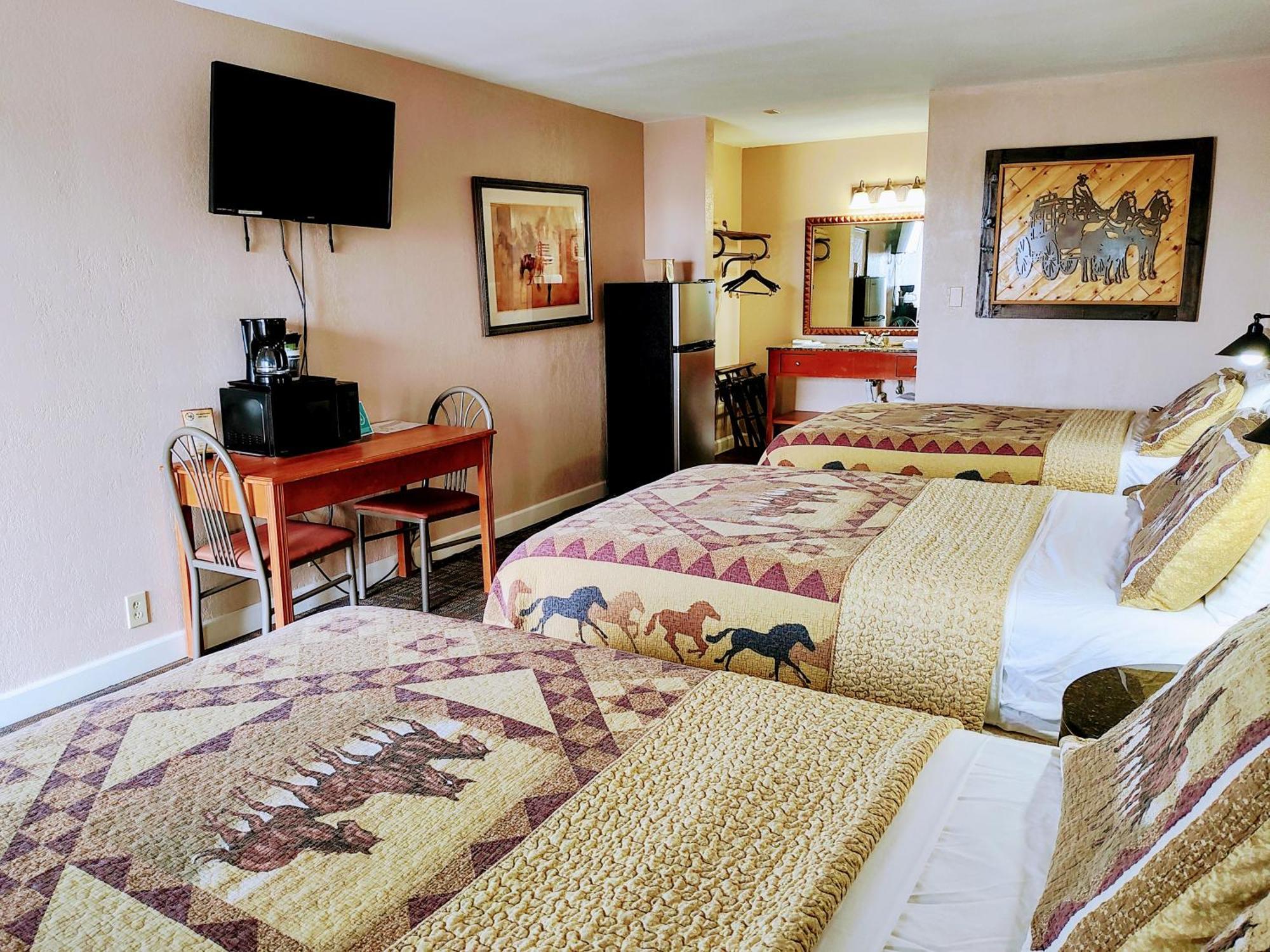 The Lodge At Russell - Russell Inn 객실 사진